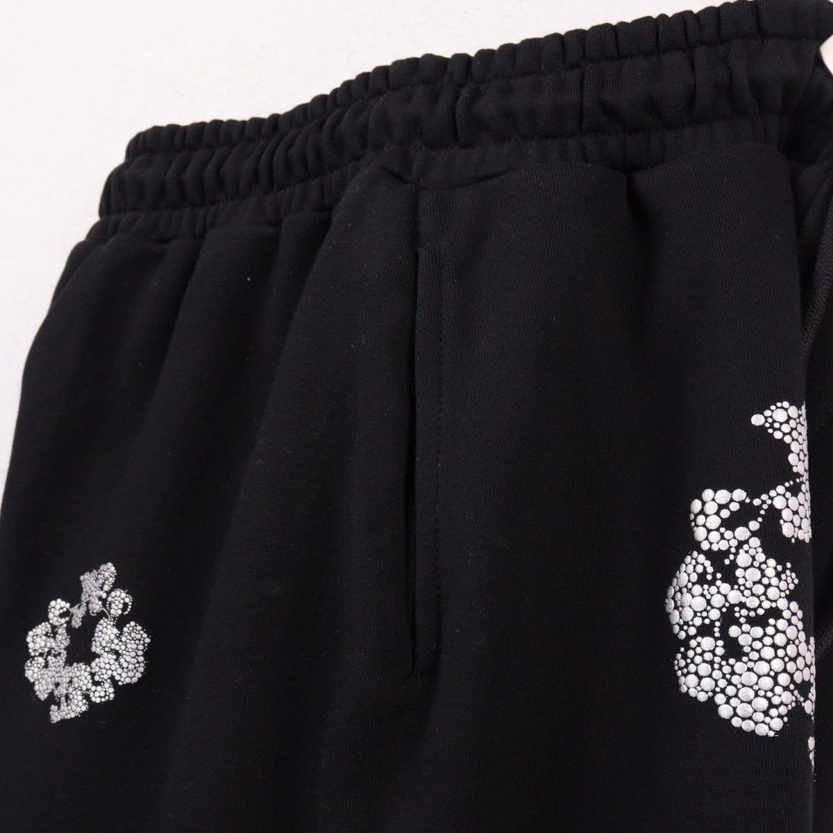 DENIM TEARS Shorts 8659