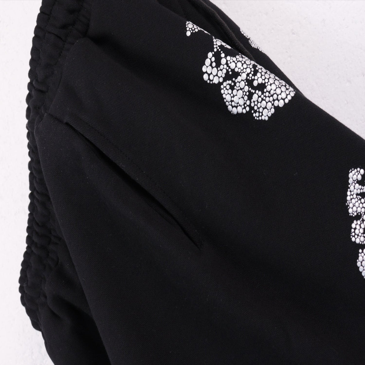 DENIM TEARS Shorts 8659